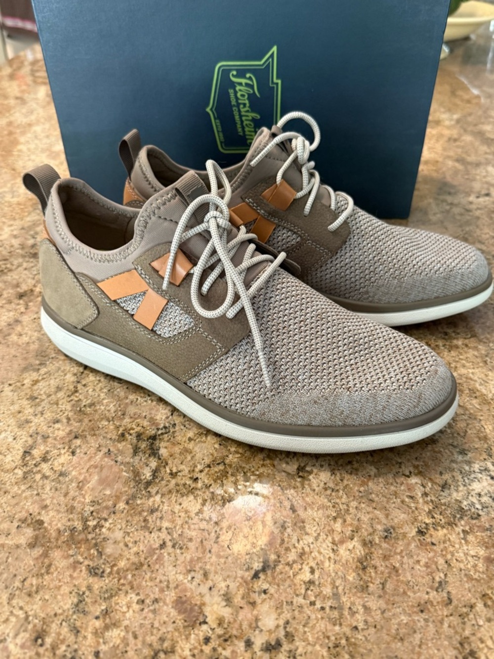 Florsheim Venture Men's Knit Lace-Up Sneaker 8M NIB